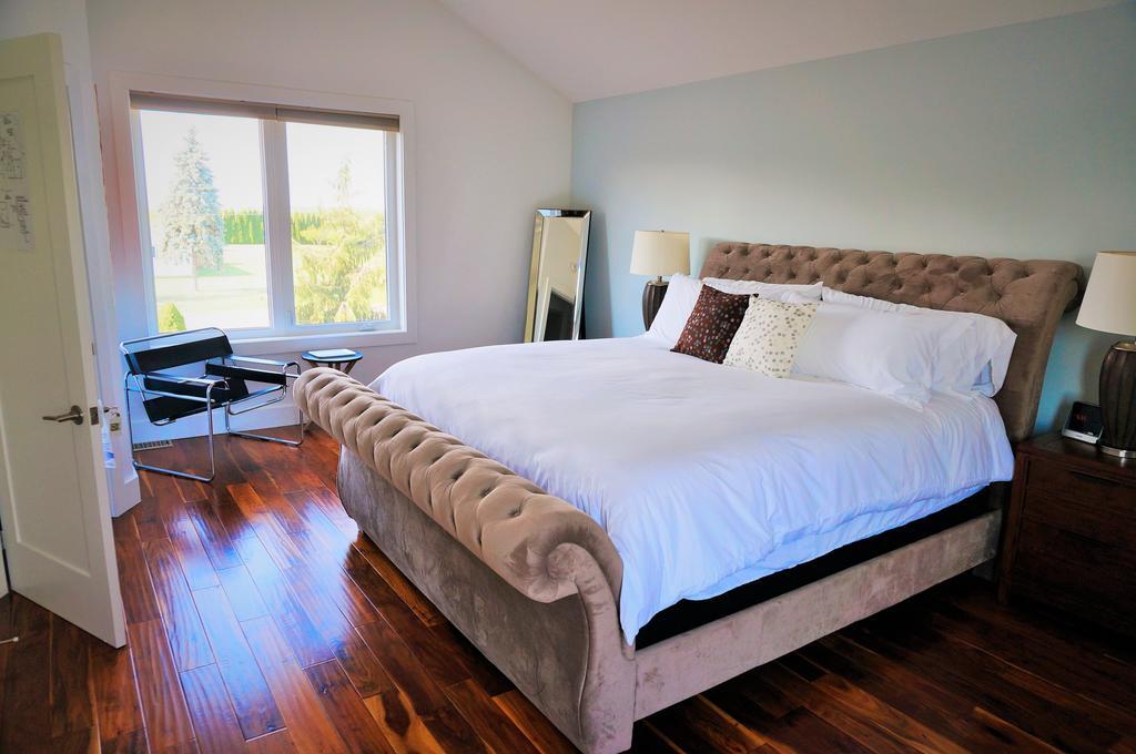On The 6 Bed And Breakfast Niagara-on-the-Lake Bilik gambar