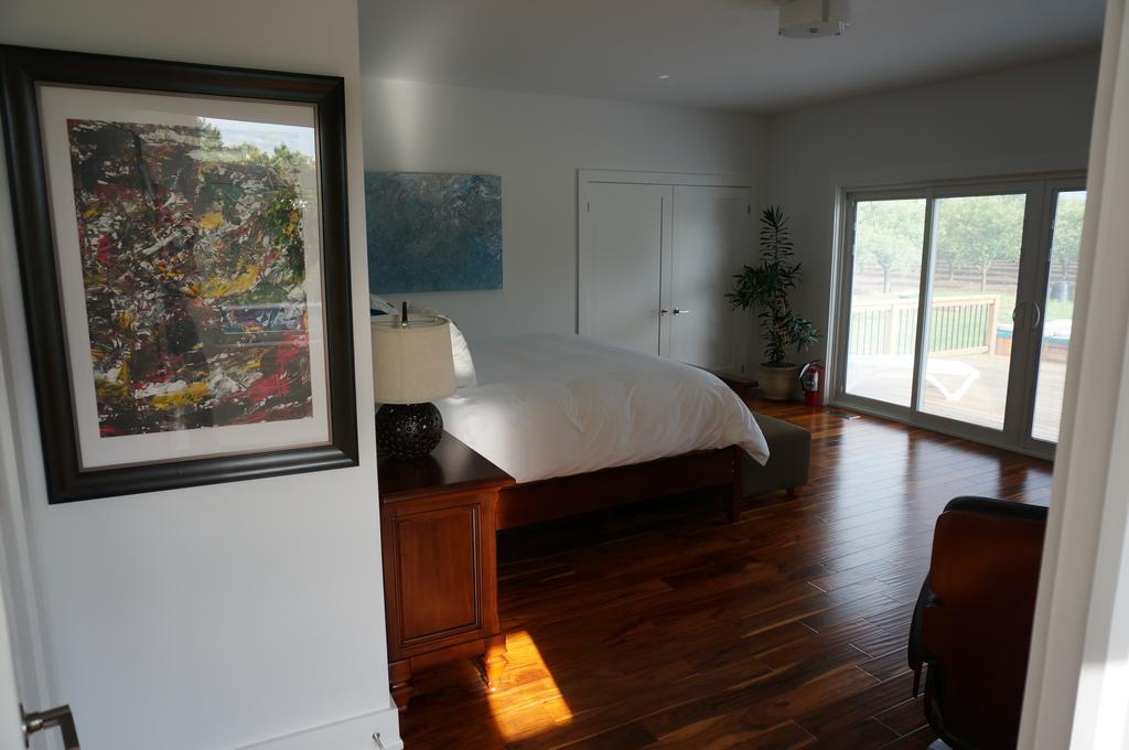 On The 6 Bed And Breakfast Niagara-on-the-Lake Bilik gambar
